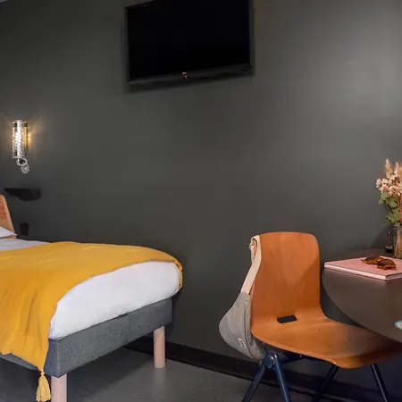 Eklo Paris Cdg Airport Hotel *