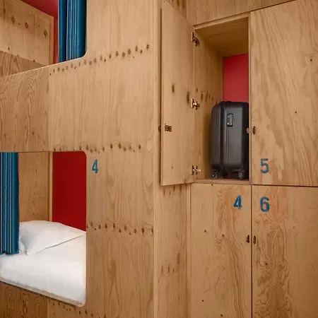 מלון Eklo Paris Cdg Airport