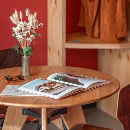 מלון Eklo Paris Cdg Airport *