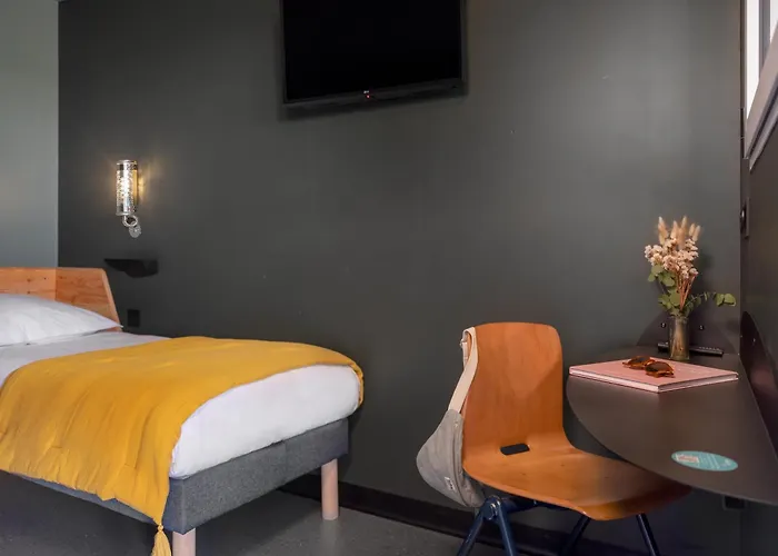 Eklo Paris Cdg Airport Hotel *